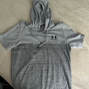 Under Armour short sleeve pullover